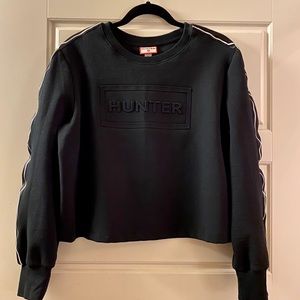 NWOT Hunter Chain Crop Sweatshirt